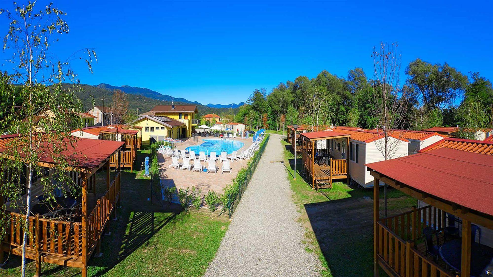 Hotel Il Borgo Delle Arti à Verbania Extérieur photo